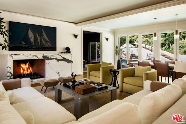 2003 El Cerrito Pl, LOS ANGELES