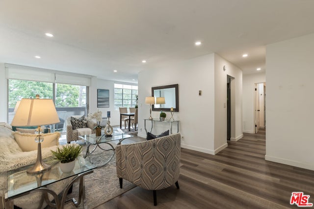 117 S Doheny Dr 308, LOS ANGELES