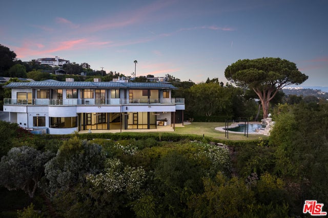 1799 Correa Way, LOS ANGELES