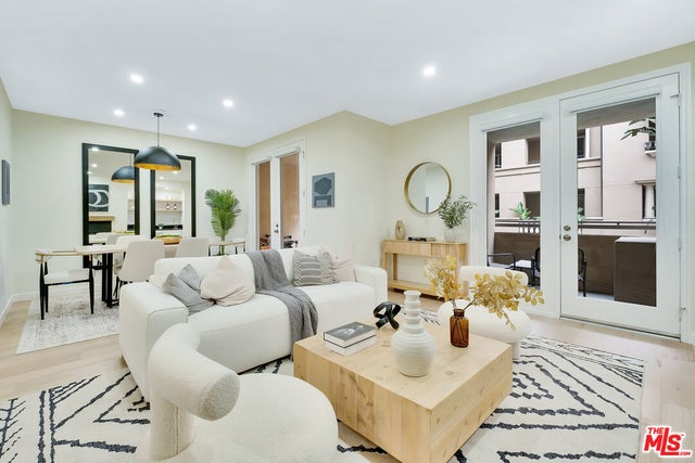 5831 Seawalk Dr 117, PLAYA VISTA