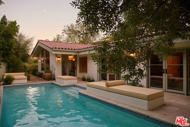 2525 Outpost Dr, LOS ANGELES