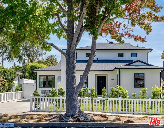 12566 Preston Way, LOS ANGELES