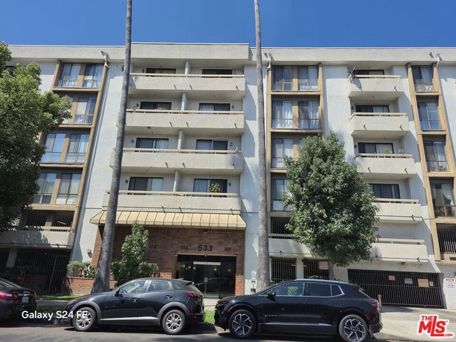 533 S St Andrews Pl 416, LOS ANGELES