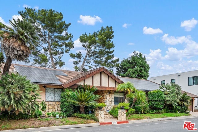 2310 Apollo Dr, LOS ANGELES