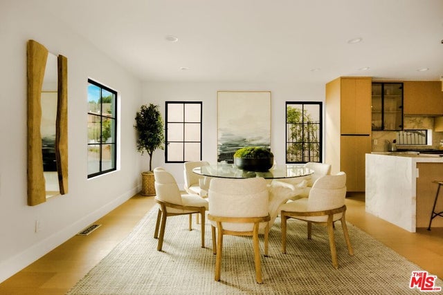 8921 Appian Way, LOS ANGELES