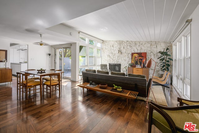 1856 Hi Point St, LOS ANGELES