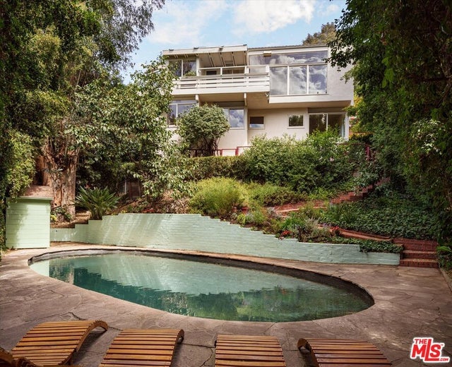 2764 Outpost Dr, LOS ANGELES