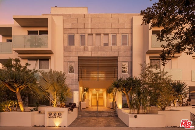 928 N Croft Ave 304, LOS ANGELES