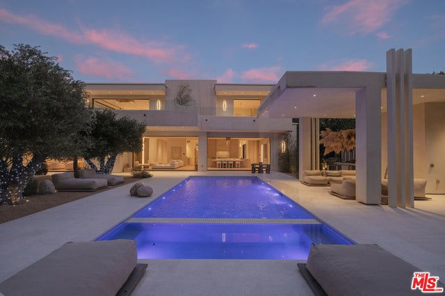 17177 Adlon Rd, ENCINO