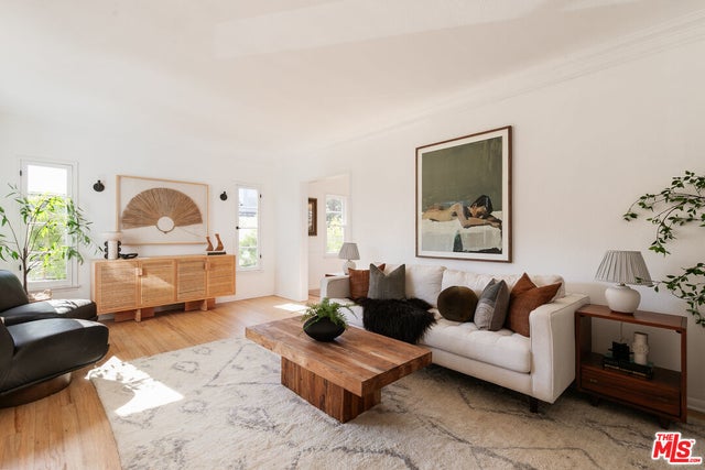 519 Rose Ave, VENICE