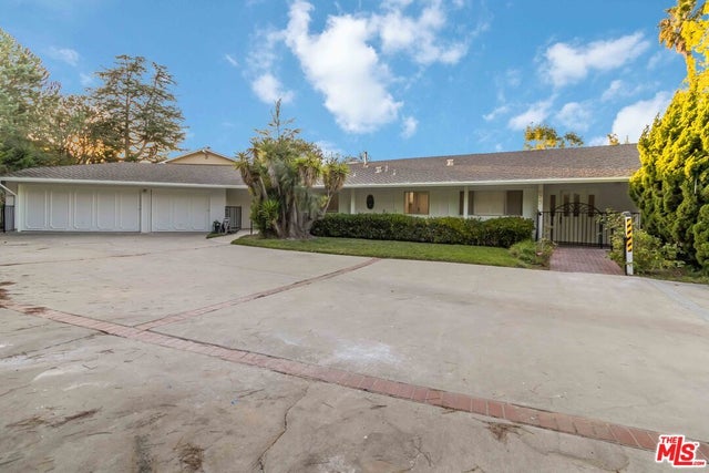 975 Valley Vista Dr, CAMARILLO