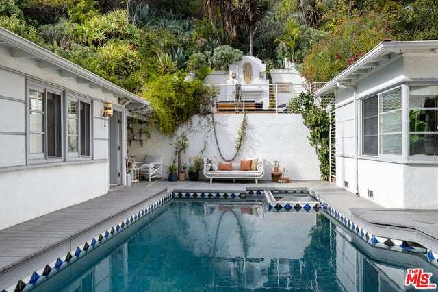 2331 Outpost Dr, LOS ANGELES