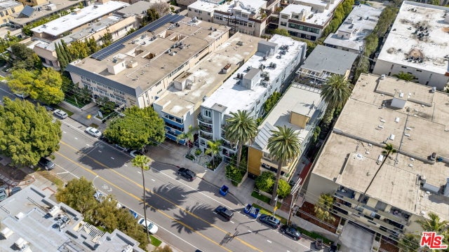 11952 Montana Ave 303, LOS ANGELES