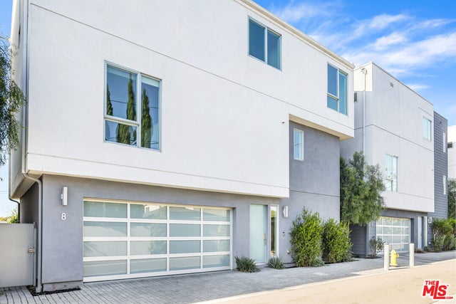 11724 Culver Blvd 8, LOS ANGELES