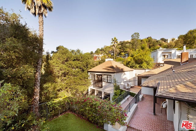 2770 La Castana Dr, LOS ANGELES