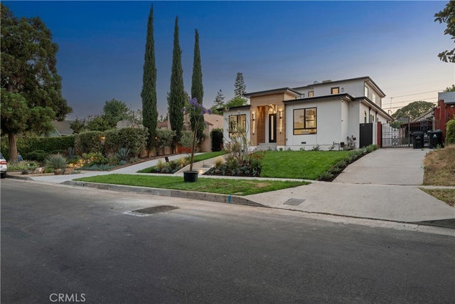 555 N Plymouth Blvd, LOS ANGELES