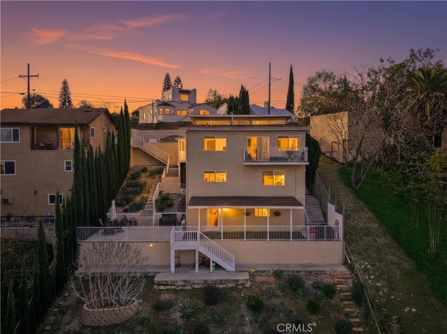 3873 Dwiggins St, LOS ANGELES