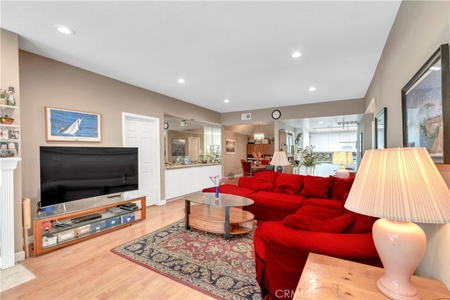 10511 Ashton 101, LOS ANGELES