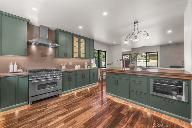 1710 N Oxford, PASADENA