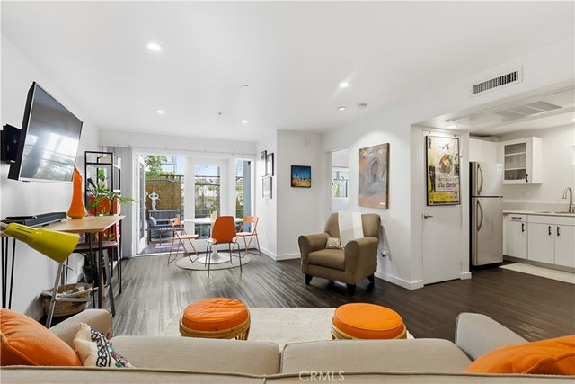 834 E 4th St 29, LONG BEACH