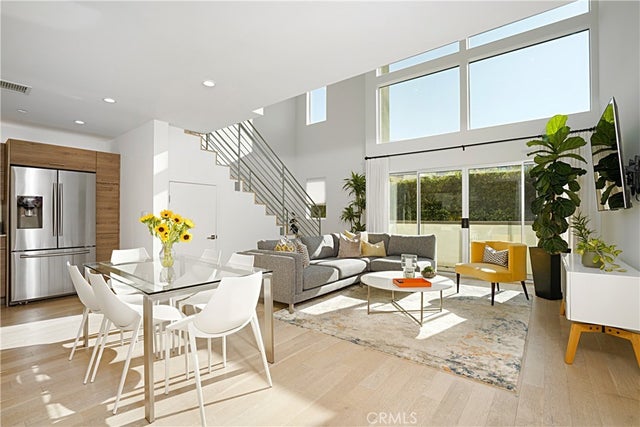 5409 W Wilshire Vista Ln, LOS ANGELES