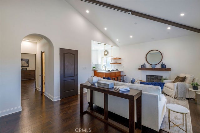 202 N Irena Ave B, REDONDO BEACH