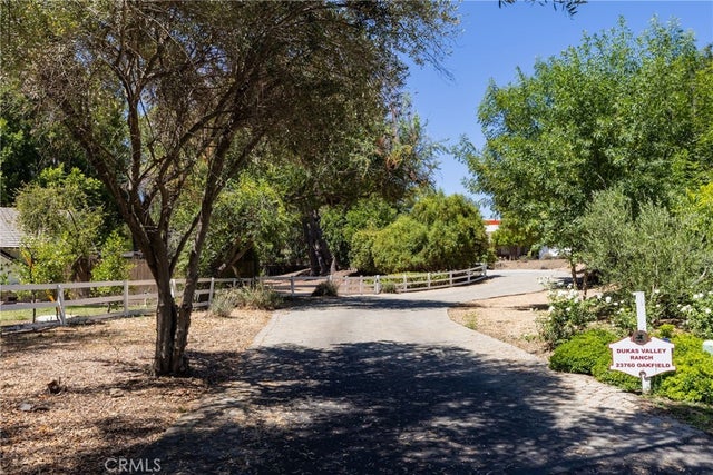 23760 Oakfield Rd, HIDDEN HILLS