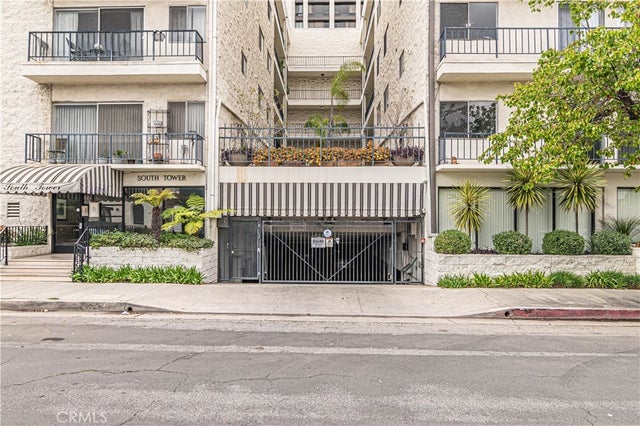 1115 S Elm Dr 301, LOS ANGELES