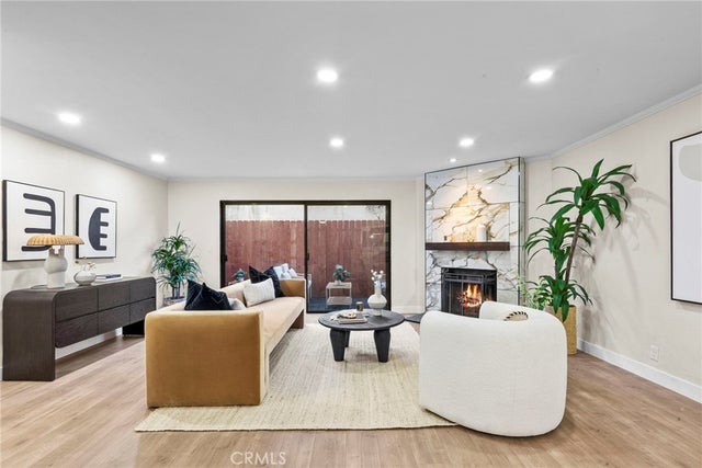 1807 10th 4, SANTA MONICA