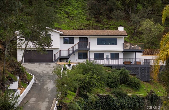 981 Glen Oaks, PASADENA