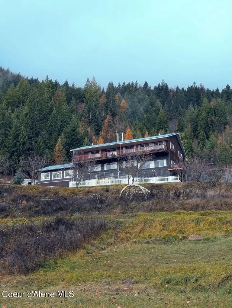 4456 W Side Rd, Bonners Ferry