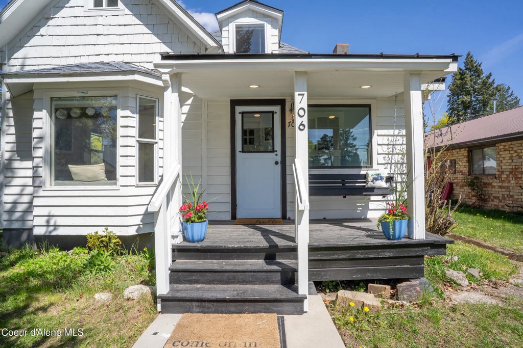 706 Main St, Sandpoint