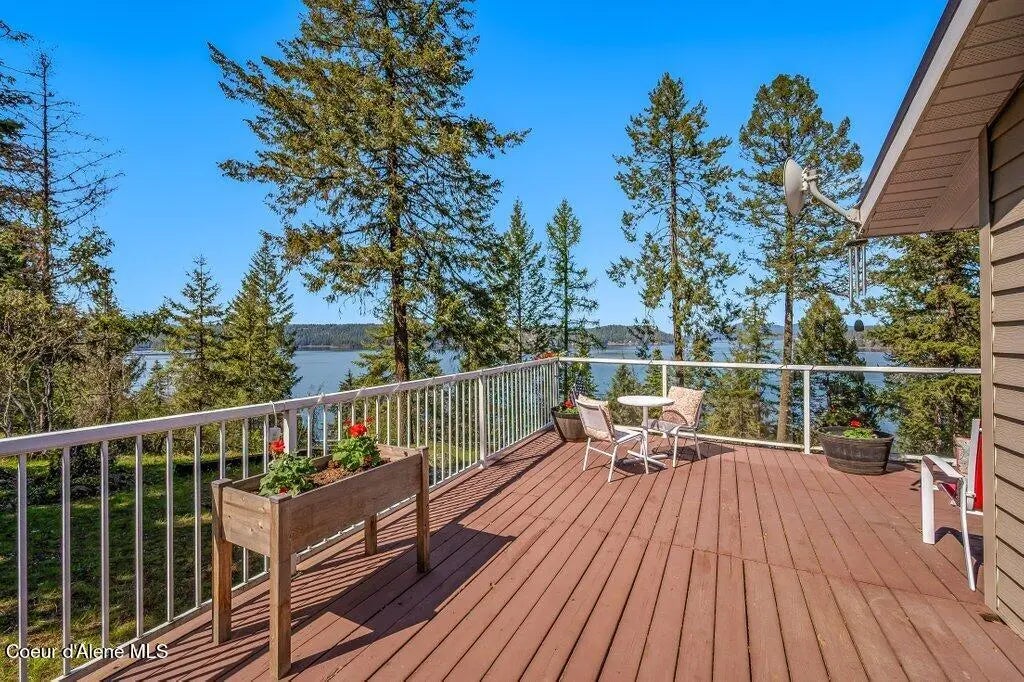 490 E Bear Crossing Rd, Harrison