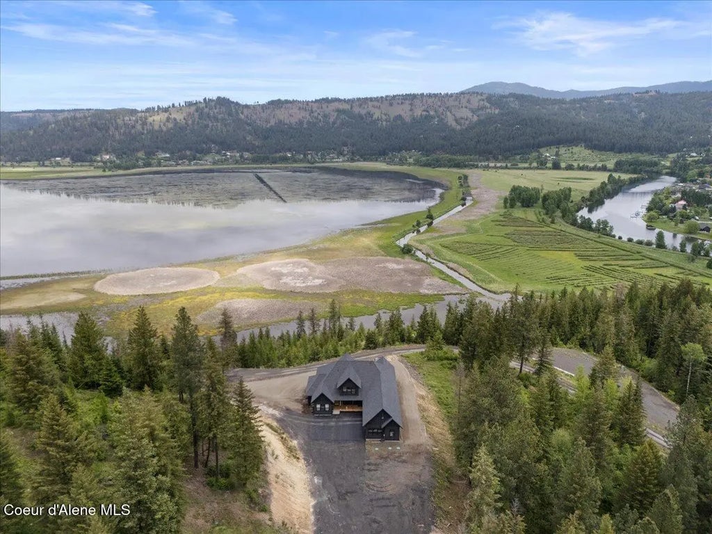 424 Patriots Dr, St. Maries