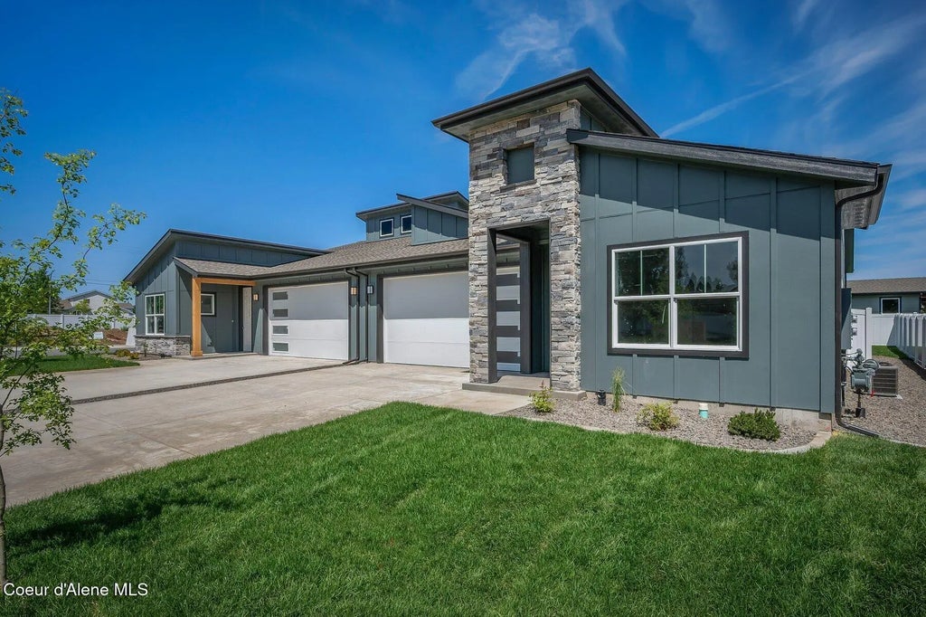 7388 N Breaux Dr, Coeur d'Alene