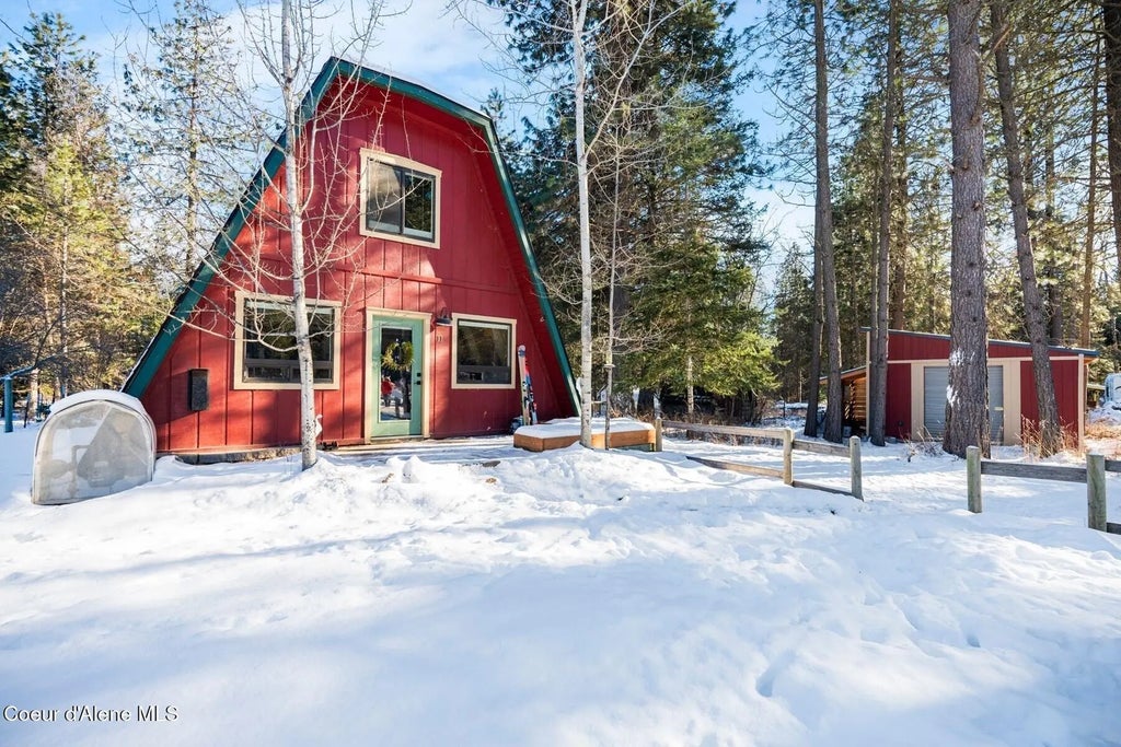 11 Hackney Ln, Sandpoint