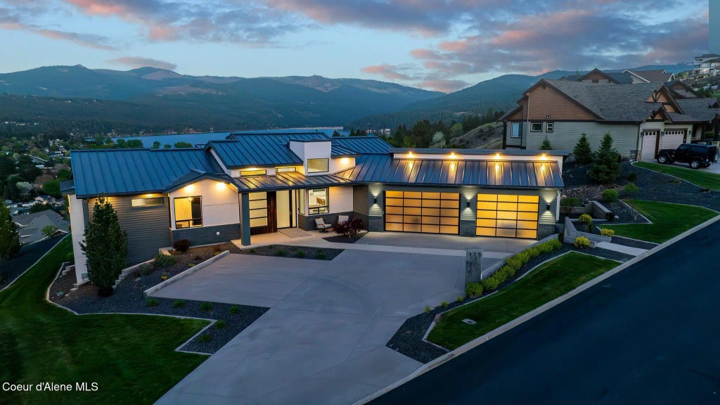 175 N Holidays Hills Drive, Liberty Lake