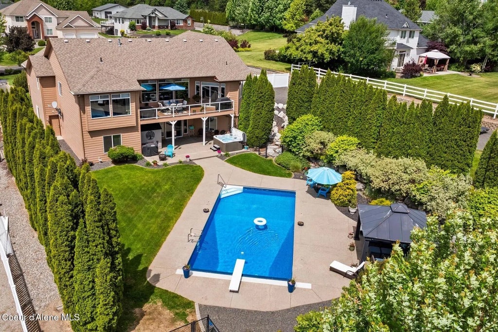 2707 S Steen Ln, Greenacres