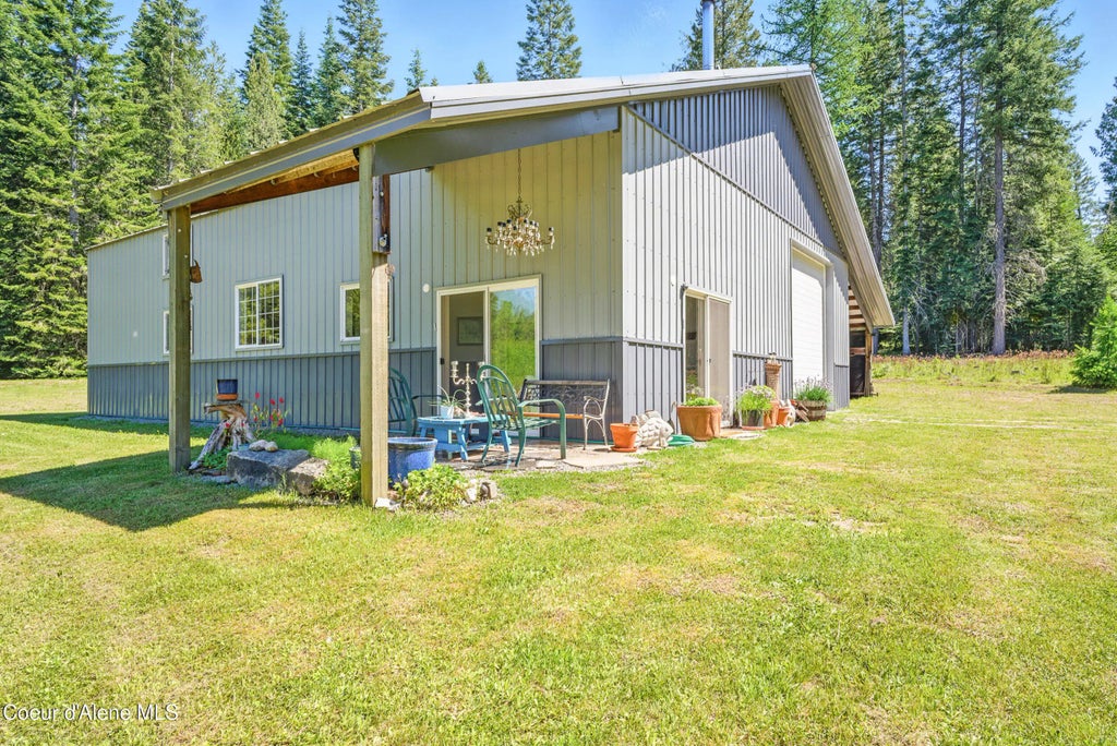 670 Sunset Rd, Athol