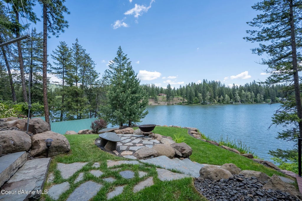 23896 N Bridge Lake Rd, Rathdrum