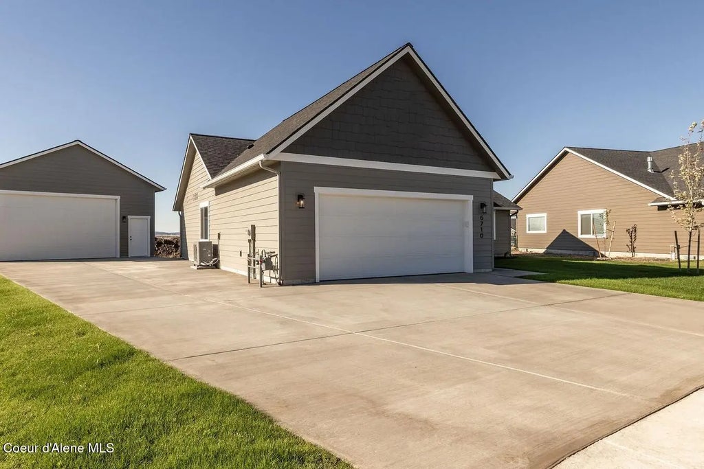 6742 W Daltrey Way, Rathdrum