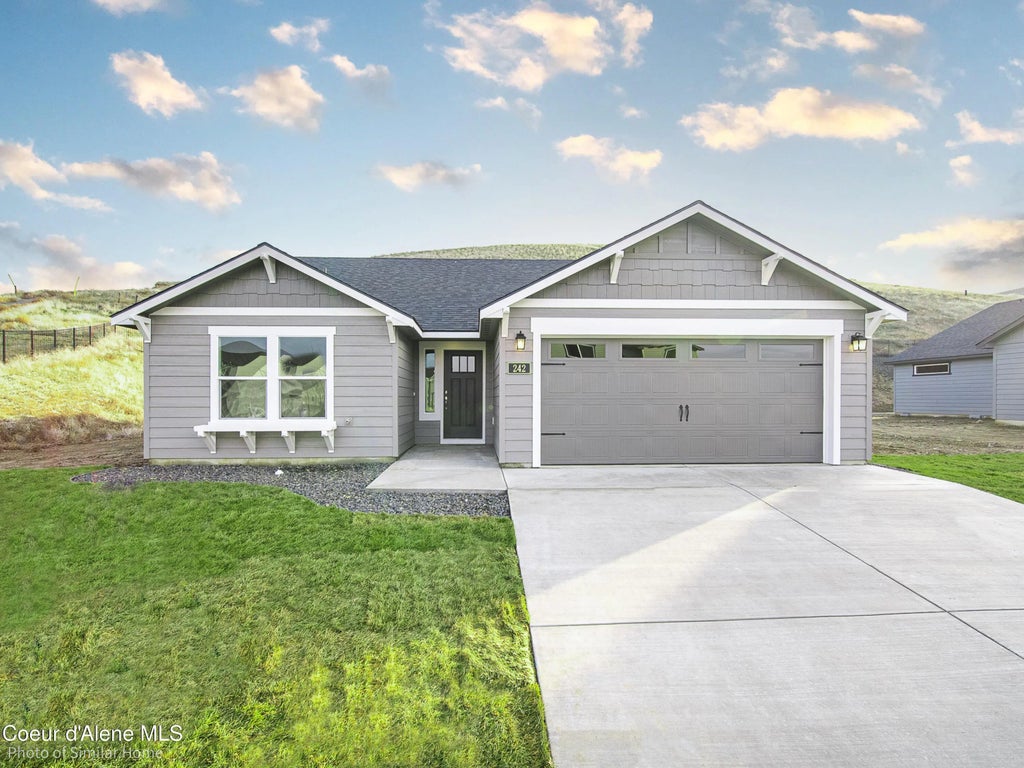 1563 N Mckelvy Ln, Post Falls