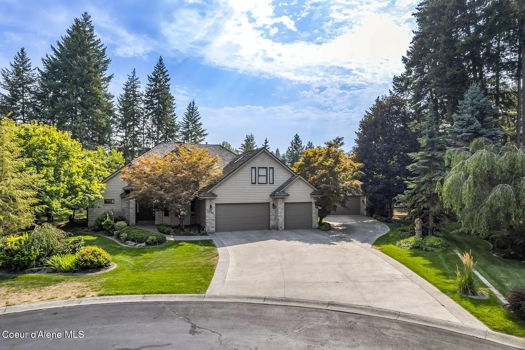 1268 E Woodstone Ct, Hayden