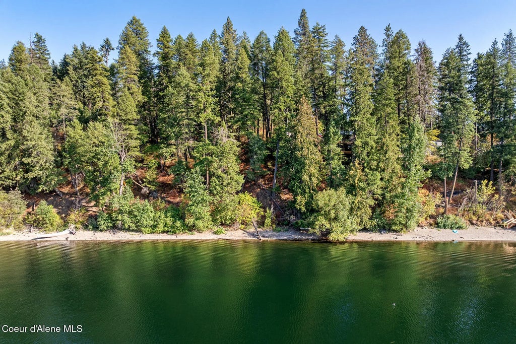 N Osprey Road, Spirit Lake