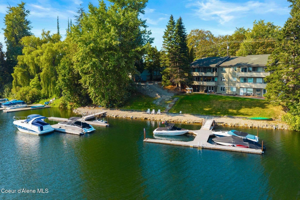 720 N 3rd Ave 9, Sandpoint