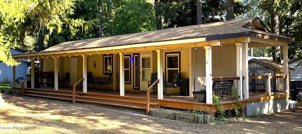 7562 W Spirit Lake Rd #11, Spirit Lake