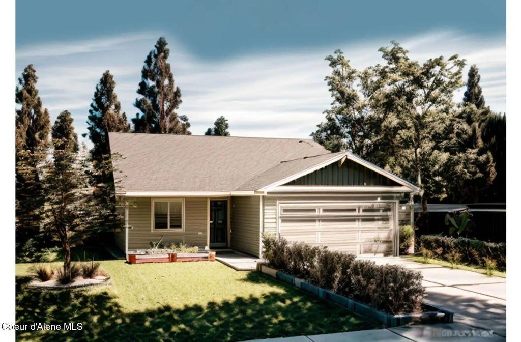 924 Lower Page Rd, Smelterville