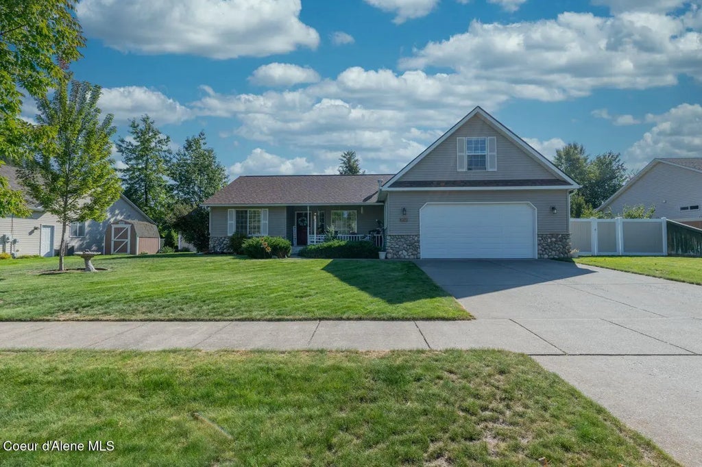 2066 E Goldleaf Ln, Coeur d'Alene