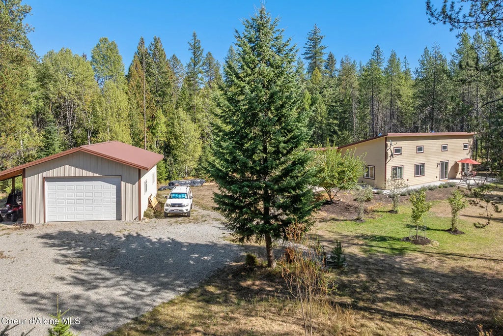 307 Crosswhite Rd, Careywood