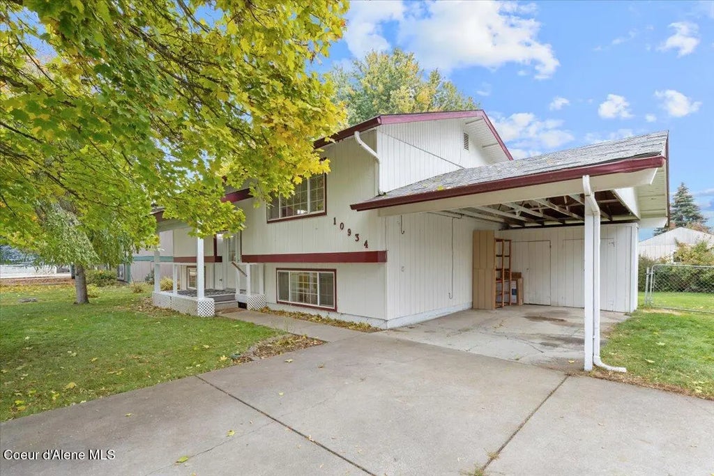 10934 N Maple St, Hayden